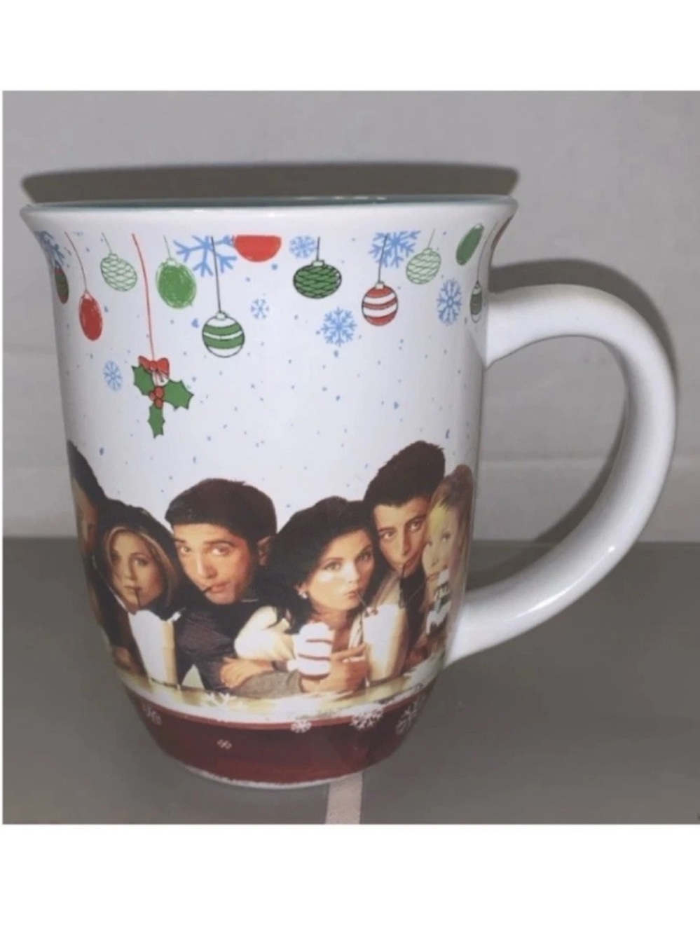 🎄 NEW Friends Cast TV Show Christmas Holiday Coffee Cup Mug Collectible 16oz